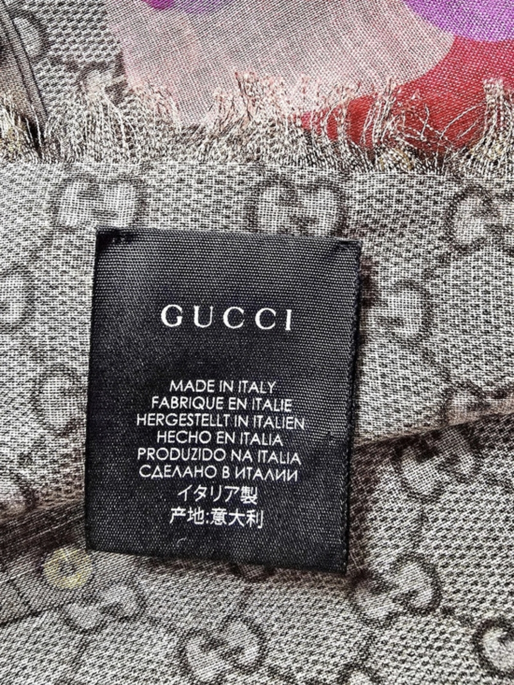 Authentic Gucci GG Supreme Floral and Chain Print Wool Silk Shawl Gray & Pink